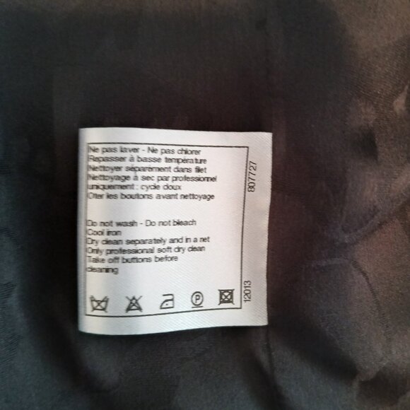 CHANEL Ladies Wool Jacket, Size 44 - Picture 8 of 14
